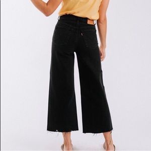 levi's high water wide leg black